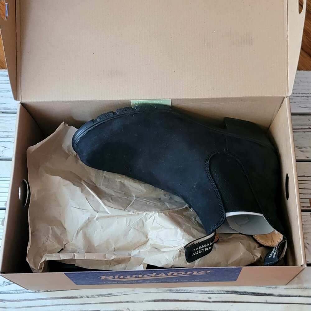 Blundstone 1960 black nubuck heeled boot US 9 UK 6 - Picture 4 of 7